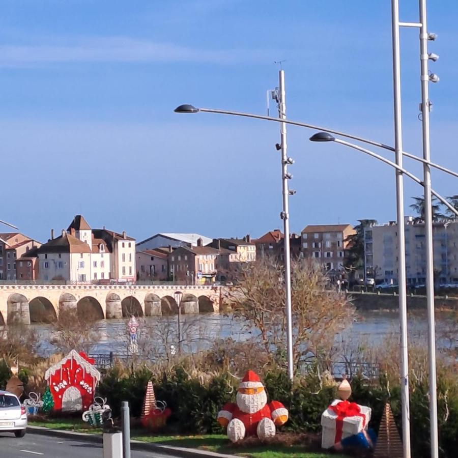 Center Macon Charmant Appartement Avec Vue Sur La Saone Esterno foto